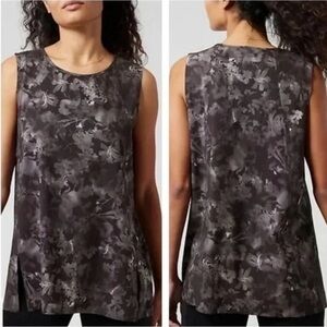 Athleta Zephyr Refined Tank Top in a black floral pattern small